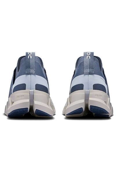 On Running حذاء رياضي نسائي كلاودسويفت 4 ميتال هيذر (للنساء)