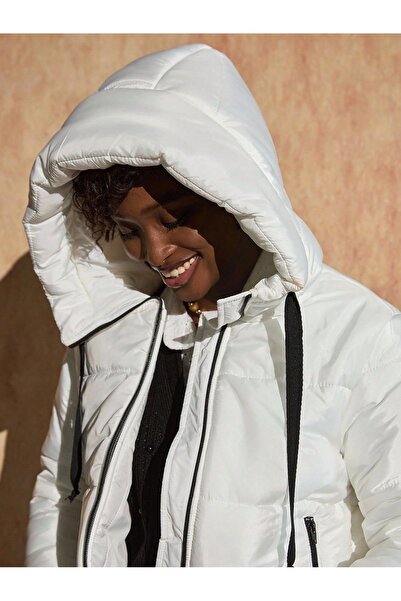 MİSS MİLLİON BEYAZ KADIN MONT