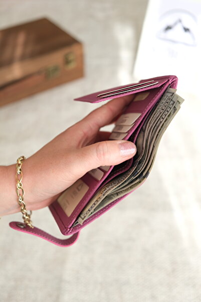 Norvi Leather Multi-Compartment Horizontal Genuine Leather Wallet with Snap Fasteners