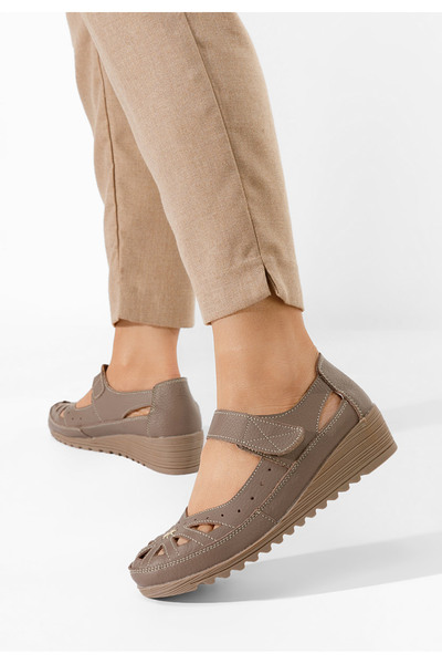 B T Shoes Khaki baleriny na klínku Cassina