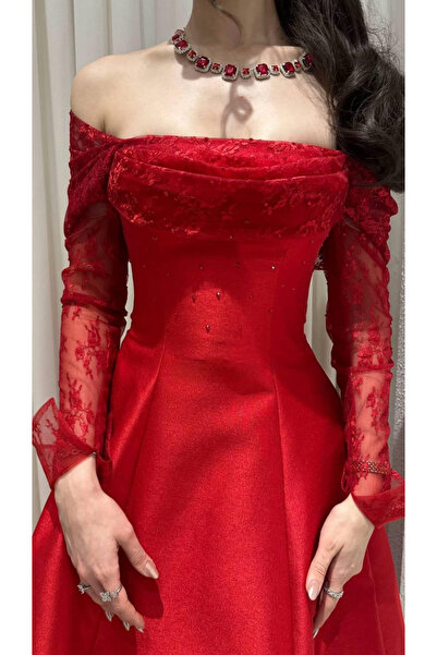 Viola Red dress with soft lace and studded stones