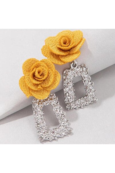 Pursehuit Cercei culoare argintie, textură ondulată, cu flori galbene, Lovise C7