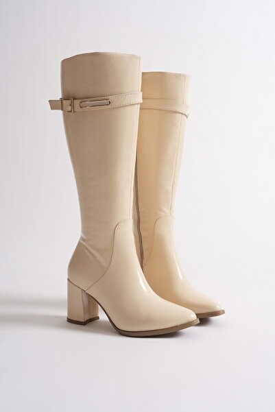 ANALİN SHOES Kadın Hakiki Deri Altın Toka Detaylı Şık Topuklu Çizme - Bej Rugan