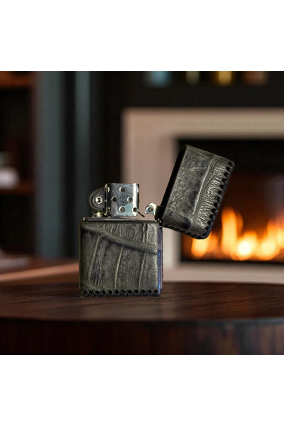 OUTCAST LEATHER DESIGN El Yapımı Hakiki Deri Benzinli Çakmak - Şık Hediye Seçeneği