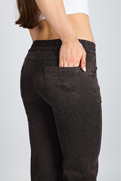 küçük taş detaylı pantolon