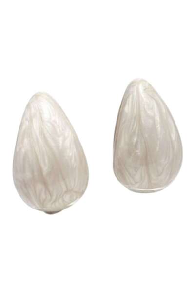 The Casius. Drop-shaped earrings, 2.7 x 1.6 cm, ivory white color
