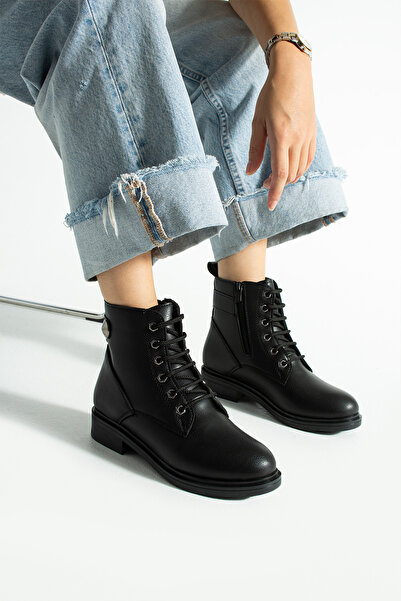 Neva'nın Butiği Cizme de damă LEON cu blană în interior și detaliu de șireturi