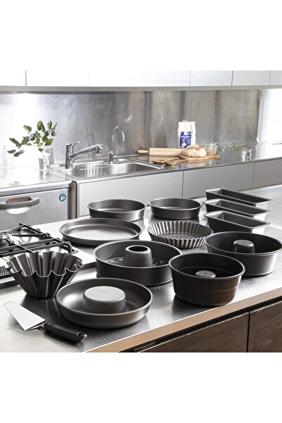 TRAMONTINA Brasil 22cm 1.3L Graphite Aluminum Brioche Mold with Interior and Exterior Starflon Max P