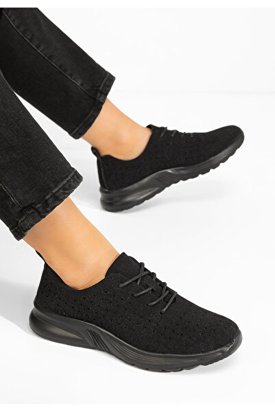 B T Shoes Černé dámské tenisky Clarence