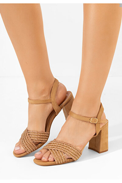 B T Shoes Camelové sandály na podpatku Roxen