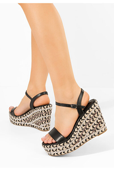 B T Shoes Sandale cu platformă Adysonda negre