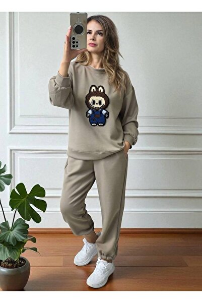 MAXORA SHOP Loose-fitting viscose suit with playful print La Bubu-style
