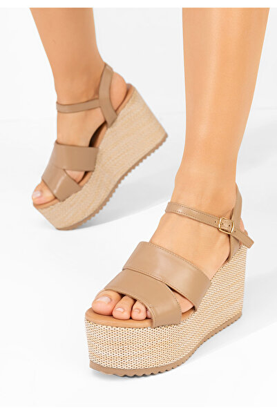 B T Shoes Sandale cu platformă Megean nude