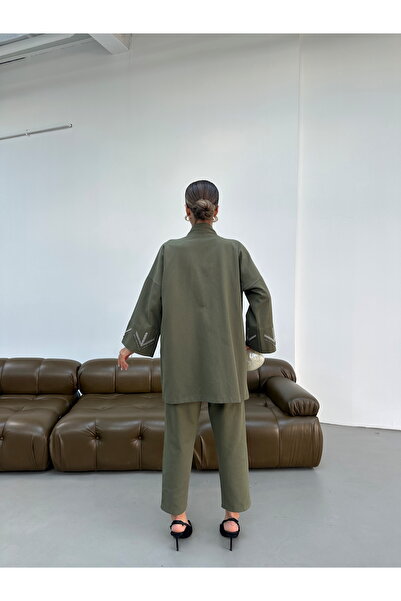 MİA NOURA Women's Oversize Fit Kimono with Beaded Embroidery on the Front