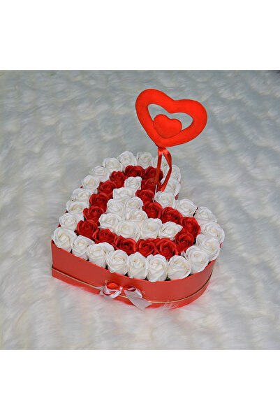 velve Ανθοσυνθεση Passion Love σε σχήμα καρδιάς με 47 σαπουνένια τριαντάφυλλα...