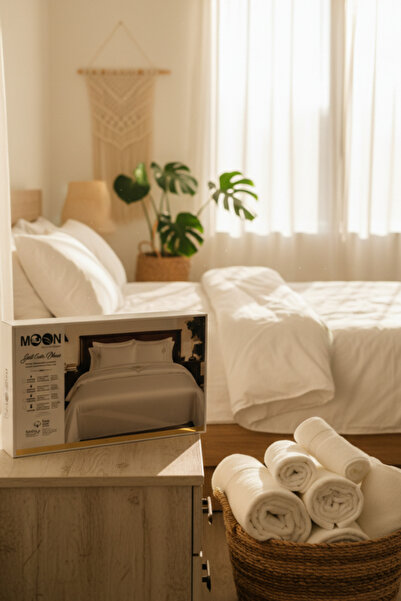 MOON SECRET 100% Premium Satin Duvet Cover and Towel Set 12 Different Color Options – 4 Piece Set 1