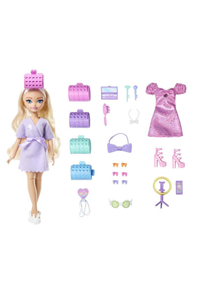 Barbie Malibu Doll with Fashion Accessories Set