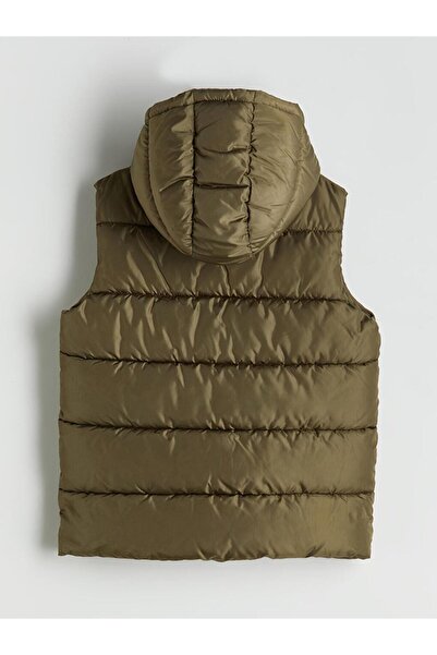 LC Waikiki Hooded Boys' Puffer Vest (W5)
