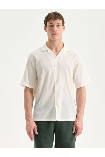 LC Waikiki Cămașă texturată pentru bărbați, cu mânecă scurtă, cu croiala obișnuită, ecru