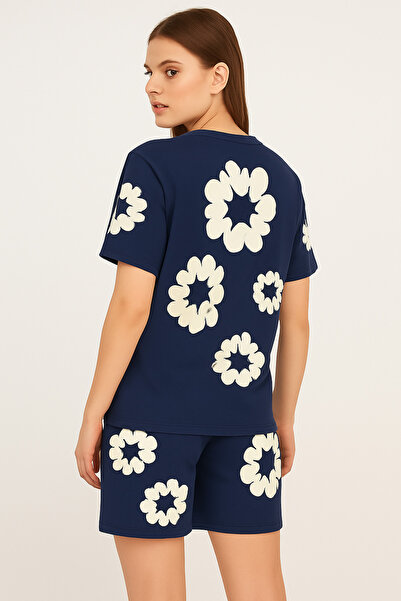 CLASSY.MODA Shorts T-Shirt Set Women's Summer Comfortable Fabric Trend Floral Pattern Embossing Printing Casual Wear