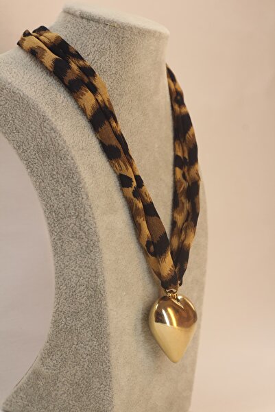 Butik Kadin Leopar Detaylı Kolye