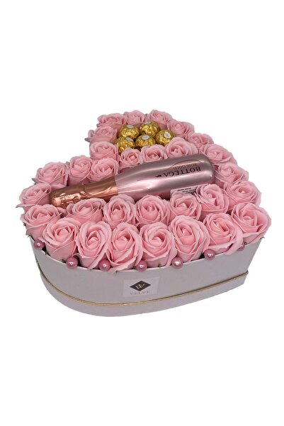 velve Aranjament floral Opulence,trandafiri de sapunmProsecco Bottega Rose Gold,praline, Roz deschis