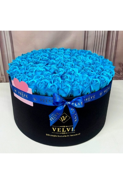 velve Aranjament floral 101 trandafiri din sapun, in cutie cadou cu felicitare personalizata, Albastru
