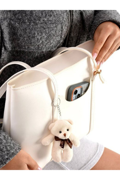 Tutkum Kadın Omuz Çantası Deri Peluş Ayıcık Aksesuarlı Geniş Hacimli