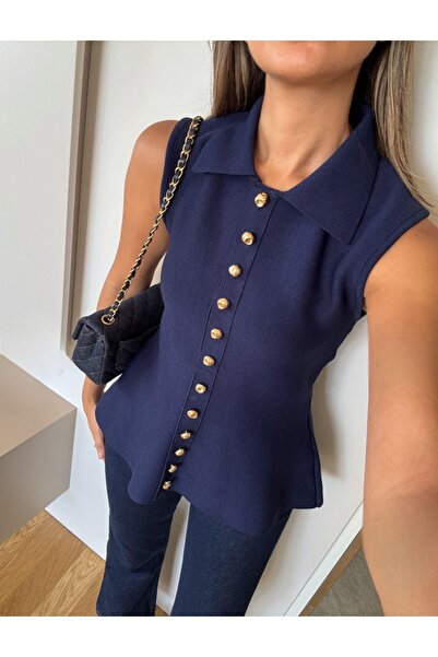 FEMMESTUDIO Жіночий синій жилет з золотими ґудзиками та лікрами, з коміром-поло