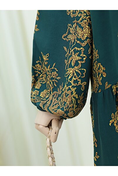 HİJABAYA Φόρεμα με ψηλό γιακά με μισό κουμπί