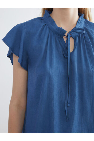 LC Waikiki Lcwaikiki Classic Tie Neck Textured Blouse