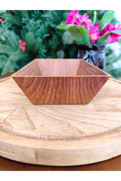 Madame Coco Pavia Presentation Plate 17cm - 1 Piece