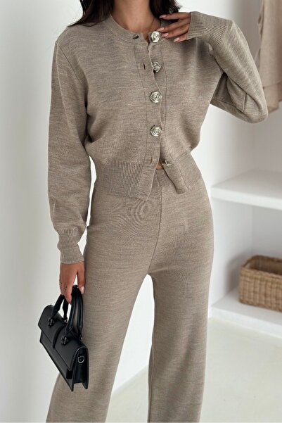 Noi Belis Nagy rózsa gombos részlettel ellátott kötöttáru alsó felső szett AW25AU0001