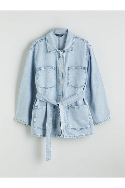 LC Waikiki سترة جينز نسائية بياقة قميص للموسم الجديد