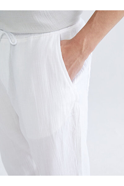 LC Waikiki Beyaz Rahat Kalıp Erkek Pantolon
