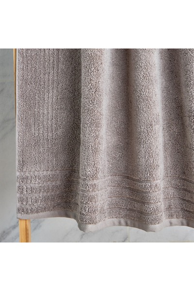 Generic Egyptian 600 GSM Cotton Bath Towel - 70x140 cm
