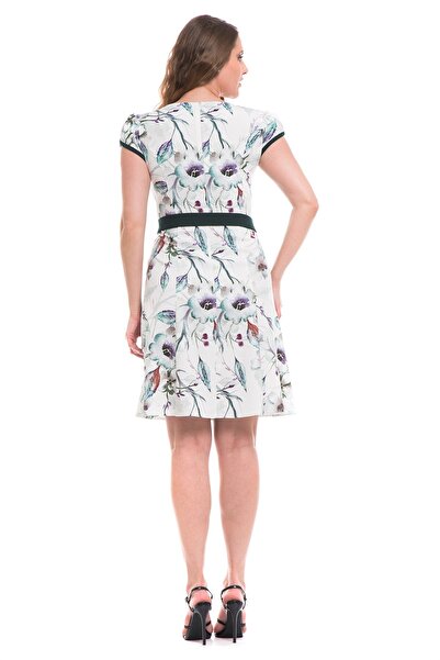 AD Fashion Multi-colored print wedge dress, accessorized with plain green cord at the waist 02R297i297 - 42 E