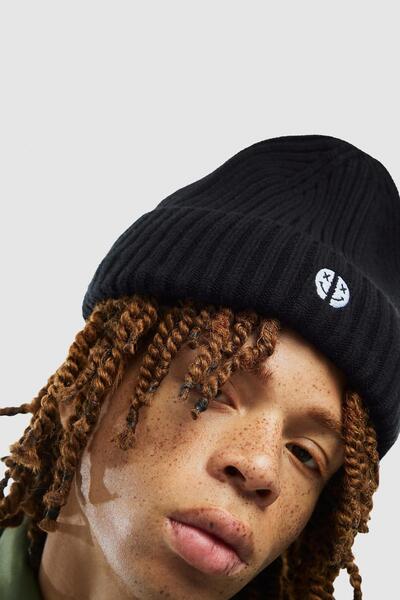 Bershka Embroidered beanie