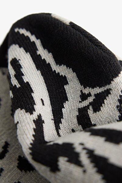 Bershka Jacquard beanie