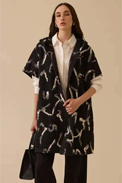 SEÇİL Women's Patterned Hooded Poncho with Pocket Detail - Black