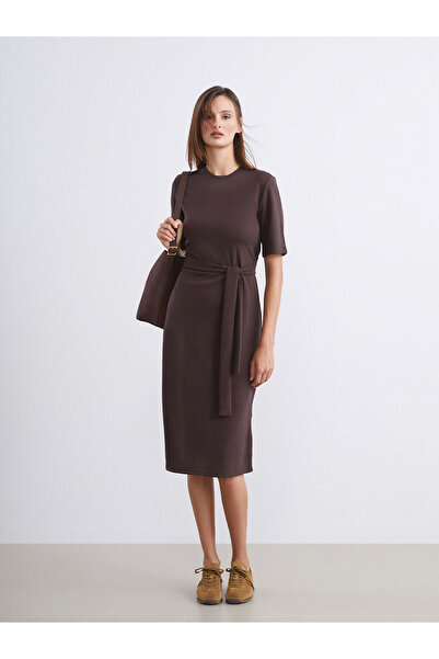 LC Waikiki Φόρεμα Soulife καφέ με λαιμόκοψη και ζώνη