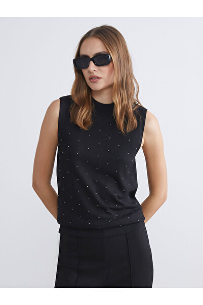 LC Waikiki Siyah Bisiklet Yaka Taşlı Kadın Triko Atlet