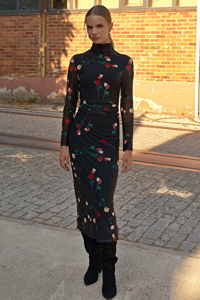 FEVER Çicek desenli likralı midi boy elbise