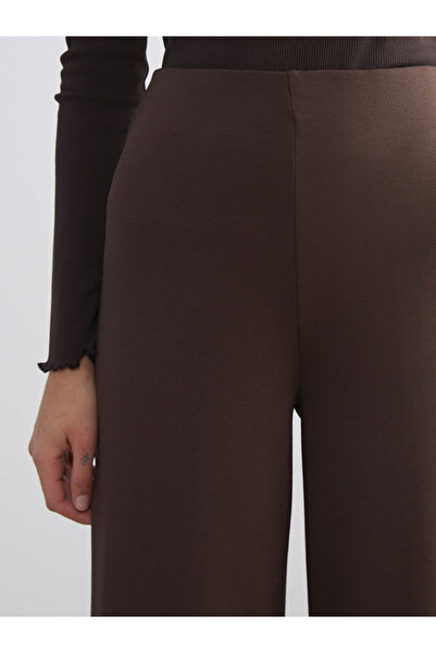 LC Waikiki Vizyon Yeni Sezon Beli Lastikli Geniş Paça Kadın Pantolon