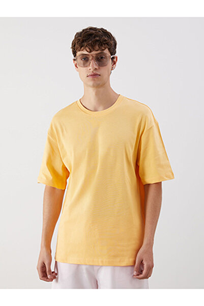 LC Waikiki Nevavm Oval Collar Combed Cotton Men's T-Shirt with a Difference