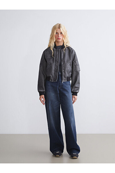 LC Waikiki Siyah Kolej Yaka Kadın Deri Görünümlü Ceket