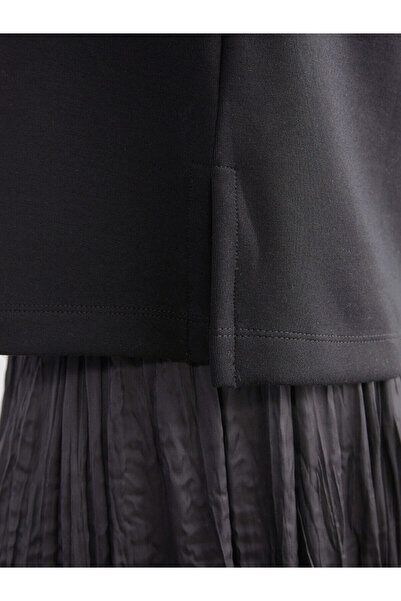 LC Waikiki Μπλούζα με λαιμόκοψη σε νέα σεζόν