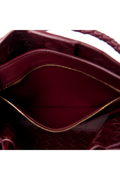 D Dive Women's Shoulder and Handbag with Adjustable Long Shoulder Strap and Magnetic Closure