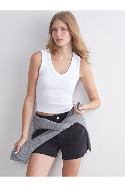 LC Waikiki Beyaz V Yaka Fitilli Kadın Atlet