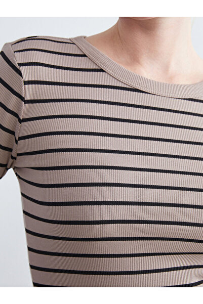 LC Waikiki Γυναικείο κορμάκι με ριγέ λαιμόκοψη Hilfa New Season